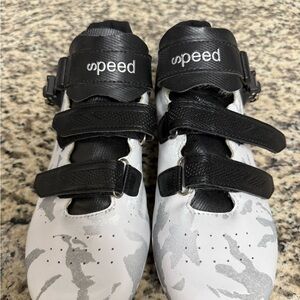 Speed Men’s Cycling Shoes - Black and White